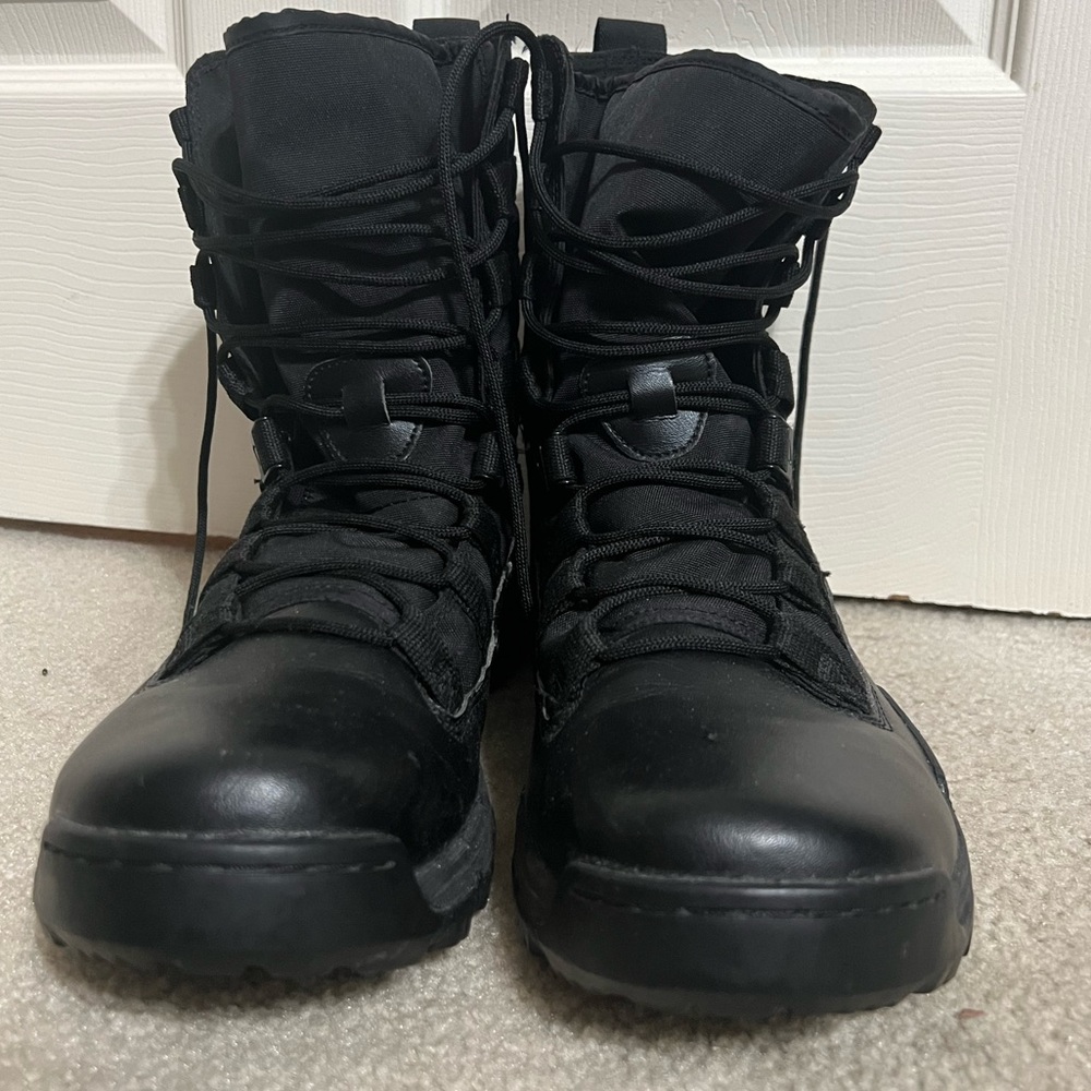 Nike Black Sports Boots